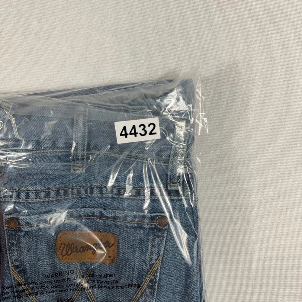 Wrangler Retro Relaxed Straight Leg Denim Jeans 30x34‎ Medium Wash Blue Cotton